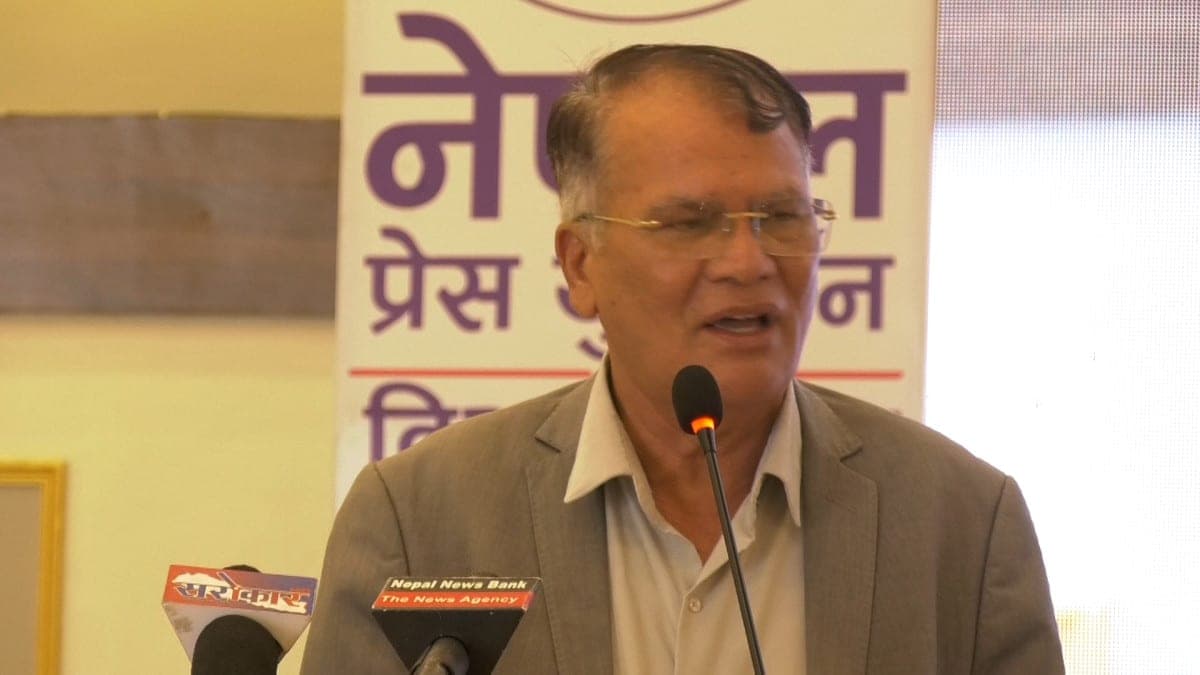 सरकार लोकतान्त्रिक व्यवस्थामाथि प्रहाररत : देवराज चालिसे