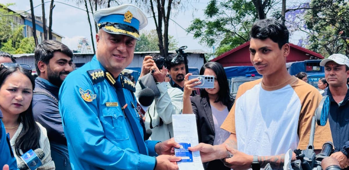 ट्राफिक प्रहरीको सफलता : ५९२ चोरीका मोटरसाइकल र स्कुटर फेला