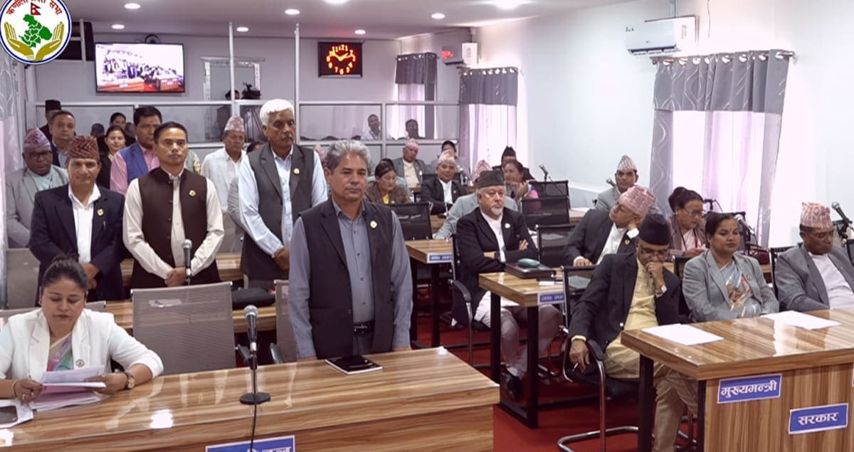 बजेटमाथि सरकारको जवाफ चित्त नबुझेपछि नेकपाको अवरोध, कर्णाली प्रदेशसभा बैठक स्थगित