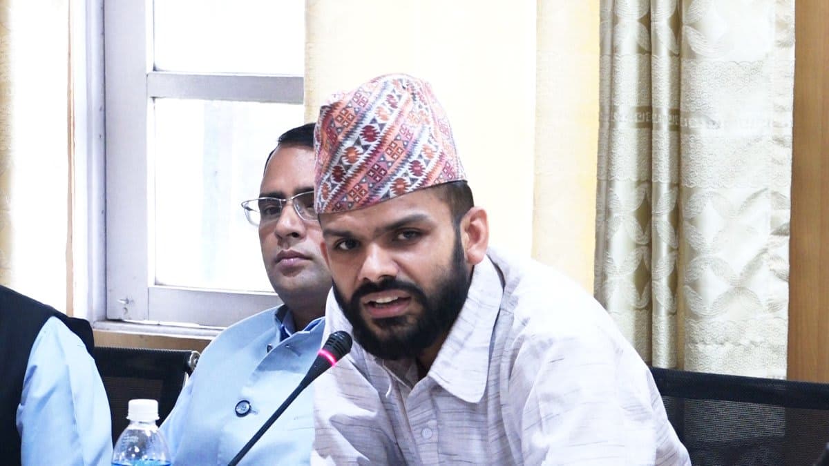 मानव–वन्यजन्तु द्वन्द्वसम्बन्धी प्रतिवेदन कार्यान्वयन गर्न ढकालको माग