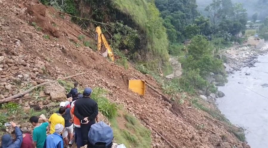 बागलुङमा बाढीपहिरोमा मृत्यु हुनेको संख्या १२ पुग्यो, एक बेपत्ता